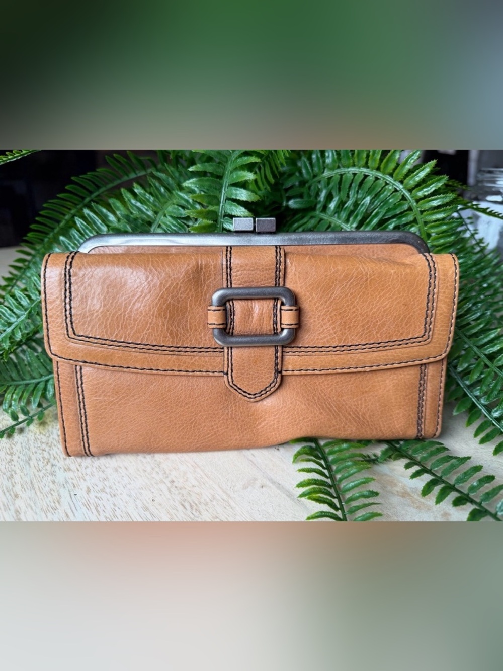 FOSSIL Fifty-Four wallet Leather clutch Tan Never Used